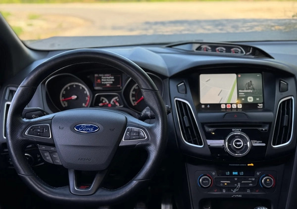 Ford Focus cena 69900 przebieg: 126000, rok produkcji 2016 z Kielce małe 172